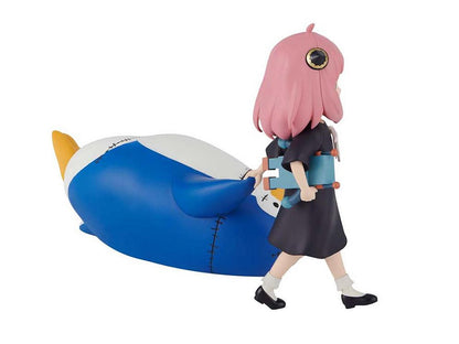 Anya Forger and Penguin Break Time Spy x Family Figure Banpresto Bandai