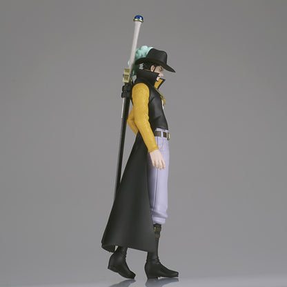 Dracule Mihawk The Shukko One Piece Figure Banpresto Bandai