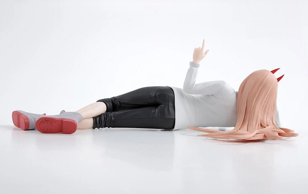 Power Lying Down (Ver. 2) Chainsaw Man Figure Banpresto Bandai