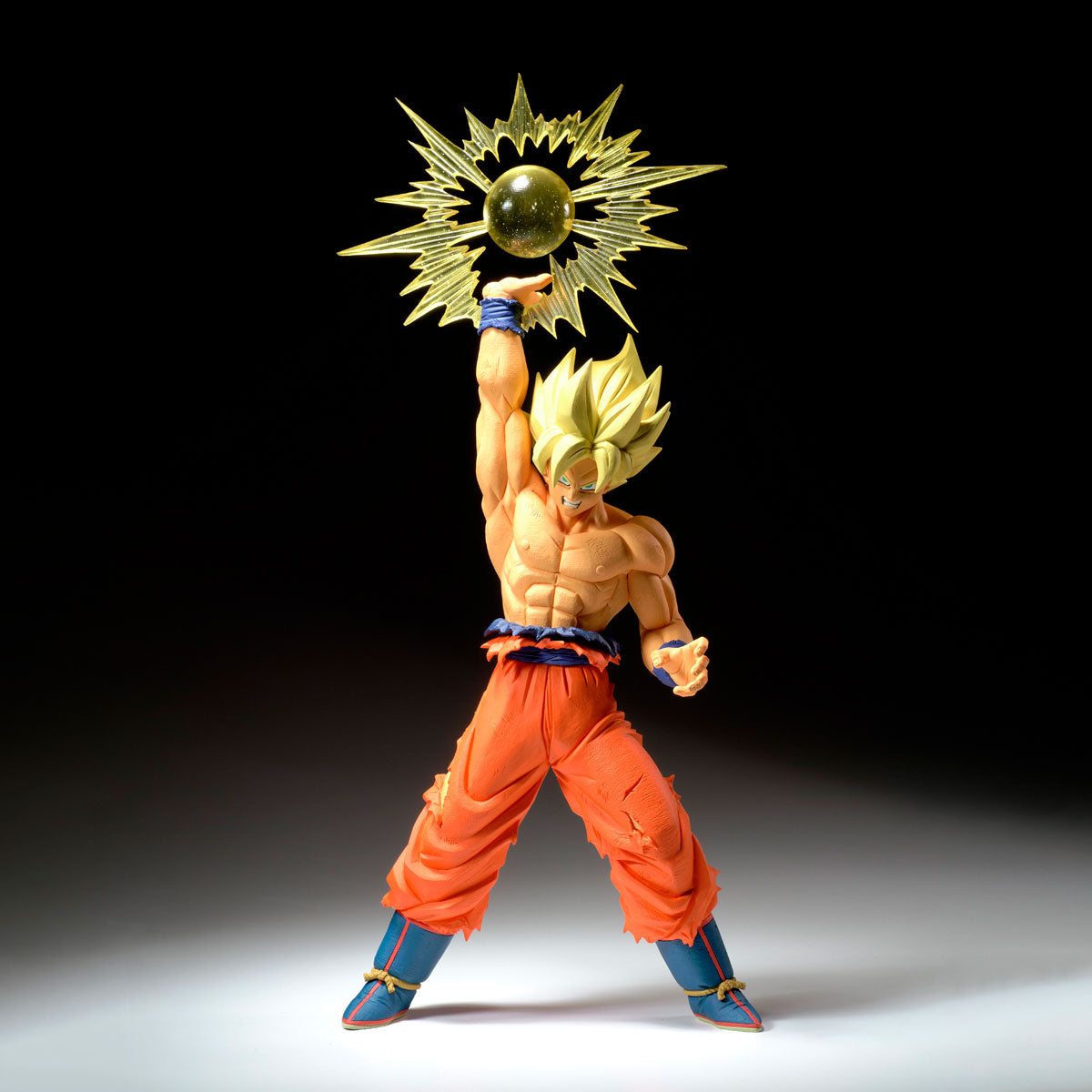 Son Goku G×Materia Super Saiyan 'Burst Sphere' Dragon Ball Z Figure Banpresto Bandai